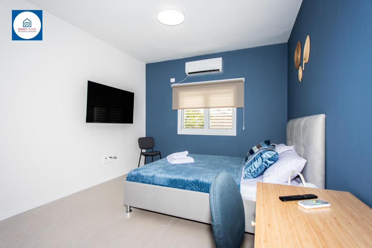 Design Apartments In Netanya Exterior photo